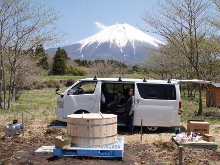 富士山と檜風呂